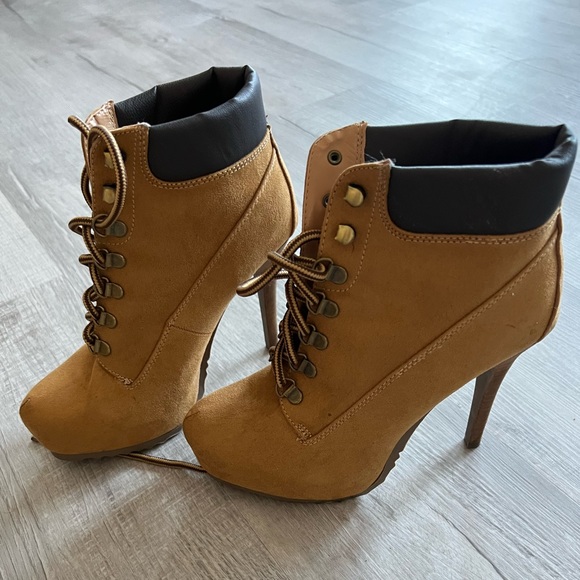 construction heel boots